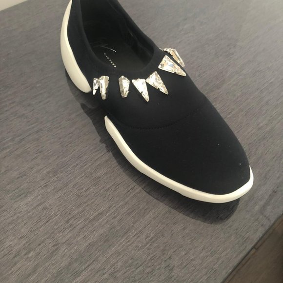 Giuseppe Zanotti Black Light Jump Sneakers With Crystal - UK 40 - Picture 6 of 7